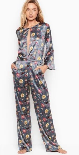 Victoria's Secret Floral Satin Open Back Wide‎ Leg Jumpsuit Medium thumbnail 1