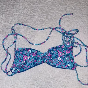 Frankie’s Bikinis Blue Wave Floral Top thumbnail 1