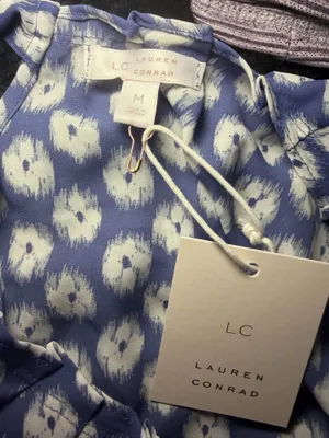 NWT Lauren Conrad Blue Floral Tie Back Pleat Neck Blouse Size Medium. thumbnail 5