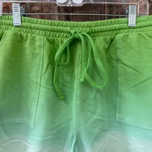 Zenana Dip Dye Ombre Green Pull On Sweat Shorts Size Medium Casual NEW thumbnail 2