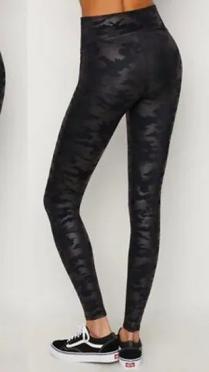 SPANX Faux Leather Glossy Camo Matte Black shaping slimming Leggings Sz L thumbnail 2
