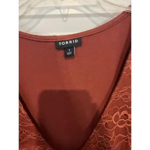 Torrid Knit And Lace Dress Size 1x Rust V Neck Casual thumbnail 7