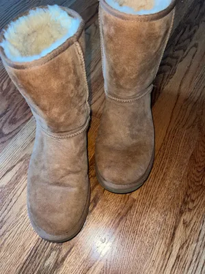 UGG Boots thumbnail 3