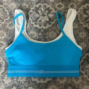 Alo Layered Yoga Gaze Bra thumbnail 1