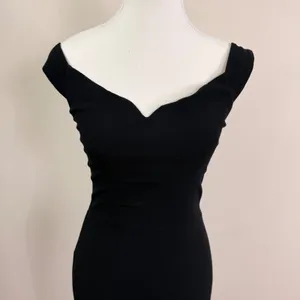 Reformation Black Sweetheart Off Shoulder Smocked Back Midi Dress Womens US 6 thumbnail 8