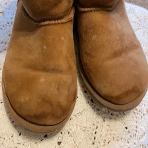Women’s UGG short classic boots size 6 chestnut tan light brown Good condition thumbnail 13