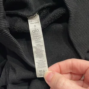 Alo Clarity Sweatshirt thumbnail 6
