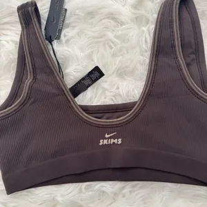 Nike Skims Ribbed Seamless Micro Scoop Bra Phoenix Truffle Size Small thumbnail 2