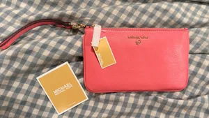 Michael Kors Wallet Wristlet thumbnail 1