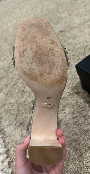 Badgley Mischka Heels thumbnail 3