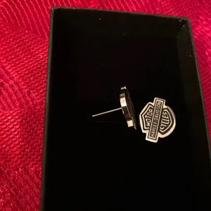 - Limited Stock!🔥Women’s HD Earrings new thumbnail 4
