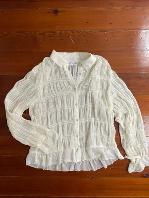 SNDYS La Louisiane Shirred Sheer Flare Sleeve Cream Button Front Top Sz M 💛🎀 thumbnail 10