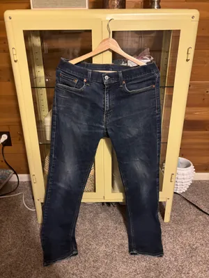 32x34 Men’s Levi’s Jeans thumbnail 1