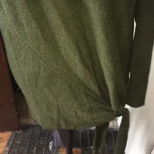 J. crew olive green oversized S sweater tunic with tie hem thumbnail 3