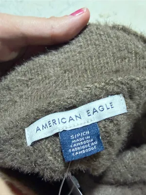 American Eagle NWT Brown Fuzzy Off-Shoulder Cropped Sweater SMALL MSRP$45 thumbnail 9