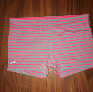 Under Armour Fitted Shorts thumbnail 2