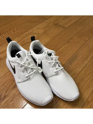 Size US 11 Nike Women’s Roshe One Running Shoes White/Black 844994 101 thumbnail 3