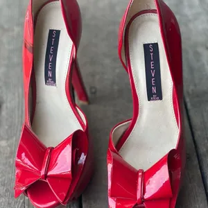 Steve Madden red bow heels thumbnail 1