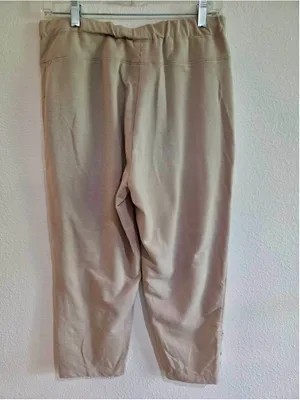 Onque Casual Women’s Grommet Rhinestone Trim Capri Pants Tan Khaki Medium W-227 thumbnail 2