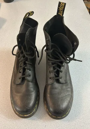 Dr Martens Pascal Boots Women Size 9 Goth Black Leather 8 Eye Punk Docs Outdoor thumbnail 1