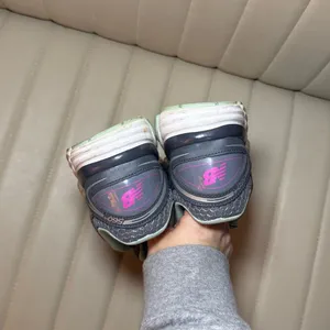 New-balance Women's Grey and Green Trainers thumbnail 3