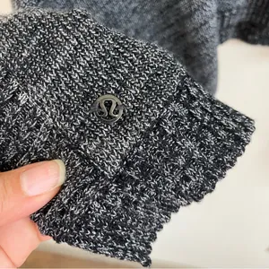 Lululemon Divinity‎ Scarf Black / Heathered Core Medium Grey thumbnail 7