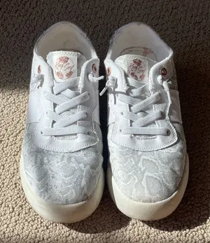 Roxy White Slip-On Snake Pattern Sneakers thumbnail 1