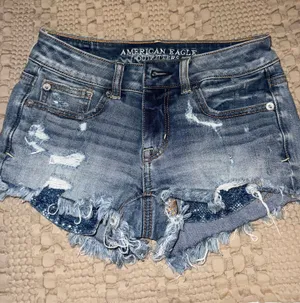 American Eagle Shorts thumbnail 1