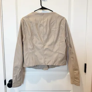 Blank NYC‎ Womens Faux Leather Moto Jacket Medium Modern Minimalist Sleek Staple thumbnail 4
