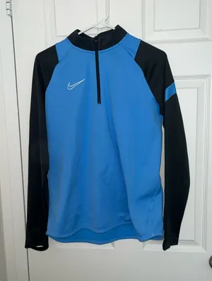 Nike Dri-Fit Quarter Zip thumbnail 1