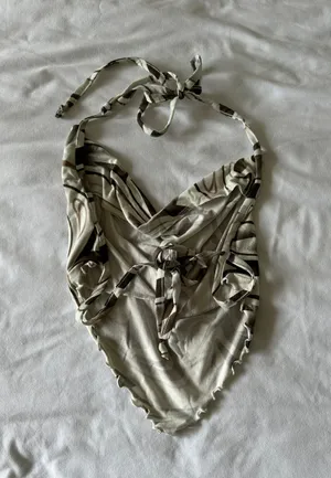 tank top thumbnail 2