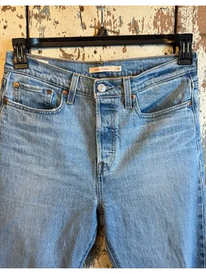 Levi's Wedgie Straight Women's Jeans size 28 thumbnail 2