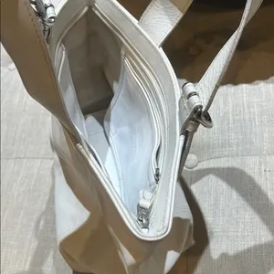 Coach White Leather Shoulder/ Mini Tote Bag No B 8P-4133 thumbnail 4