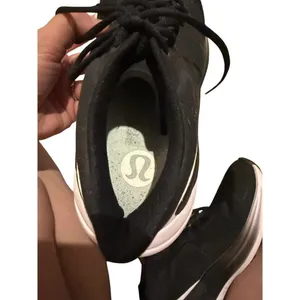 Lululemon Blissfeel 2 Running Shoes – Women’s Size 6 thumbnail 11