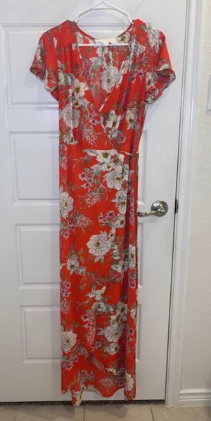 Superfoxx Floral Wrap Maxi Dress Coral Orange Short Sleeve Size Small thumbnail 1