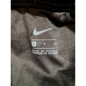 Nike Running Shorts Black‎ White Swoosh Logo Lightweight Athletic Sportswear thumbnail 5