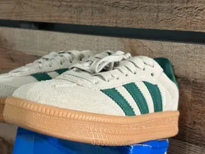 Adidas Samba’s OG in gray with green stripes men’s size 7 women’s size 8.5 thumbnail 7