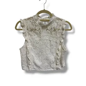 She + Sky Womens Medium White Floral Lace Mock Neck‎ Sleeveless Crop Top NEW thumbnail 4