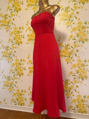 NWOT Red Pleated Tube Midi Dress size M thumbnail 6