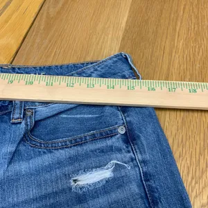 American Eagle Tomgirl Distressed Straight Leg Jeans Blue Button Fly Size 6‎ Reg thumbnail 3