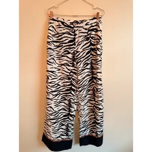 H&M Pants Women Size 8 Cream Tiger Print Wide Leg‎ High Rise Border Hem Casual thumbnail 3