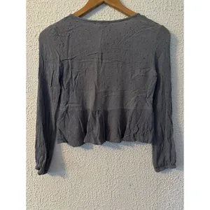 Sadie & Sage Gray Lace-Trim V-Neck Peplum Crop Top thumbnail 3