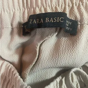 Zara‎ Women Minimalist Crinkle Lounge Pants XS Tan Tapered Elastic Waist Casual thumbnail 6