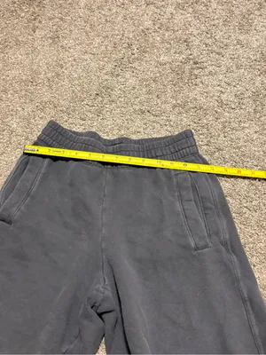 (Aerie) Baggy Gray Sweat Shorts: Size XS thumbnail 4
