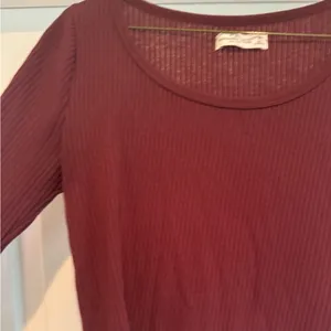 Abercrombie Maroon Fitted Long Sleeve Cropped Top thumbnail 3