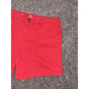 St John's Bay Women's 14 Short Red Shorts thumbnail 9