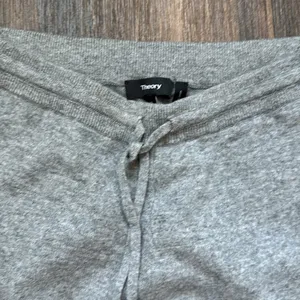 Theory Gray Sweats thumbnail 2