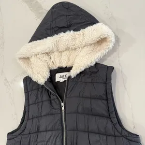 JACK by BB DAKOTA Quilted Full Zip Puffer Vest Faux Fur Hood Women’s Small Black thumbnail 3