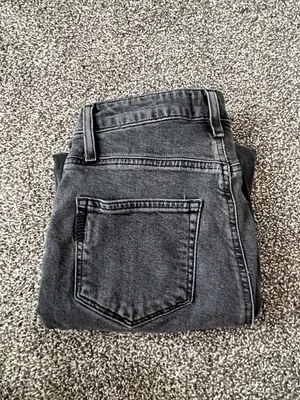 PAIGE Sarah Straight Ankle Raw Hem Jeans thumbnail 6