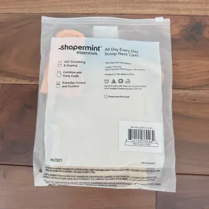Shapermint Essentials All Day Every Day Scoop Neck Cami Chai S Smoothing Shaping thumbnail 6